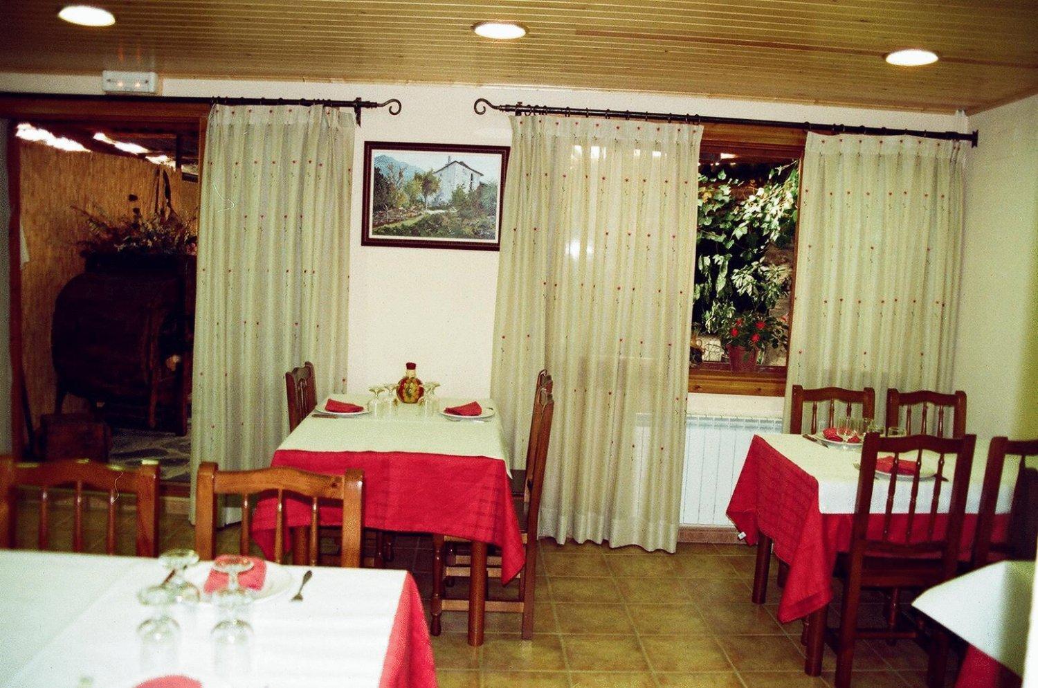 Hostal Pernalle Erill la Vall Bagian luar foto