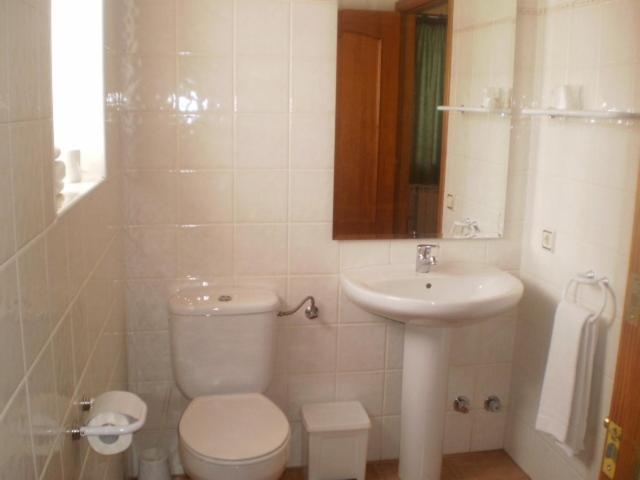 Hostal Pernalle Erill la Vall Bagian luar foto